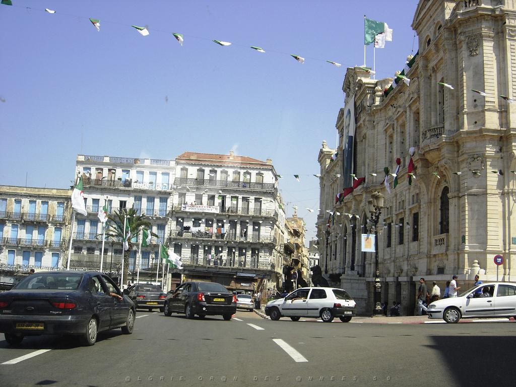 ORAN 2007 JUILLET 23 DE KEBIR A PLACE D ARMES-ARRIVEE.jpg